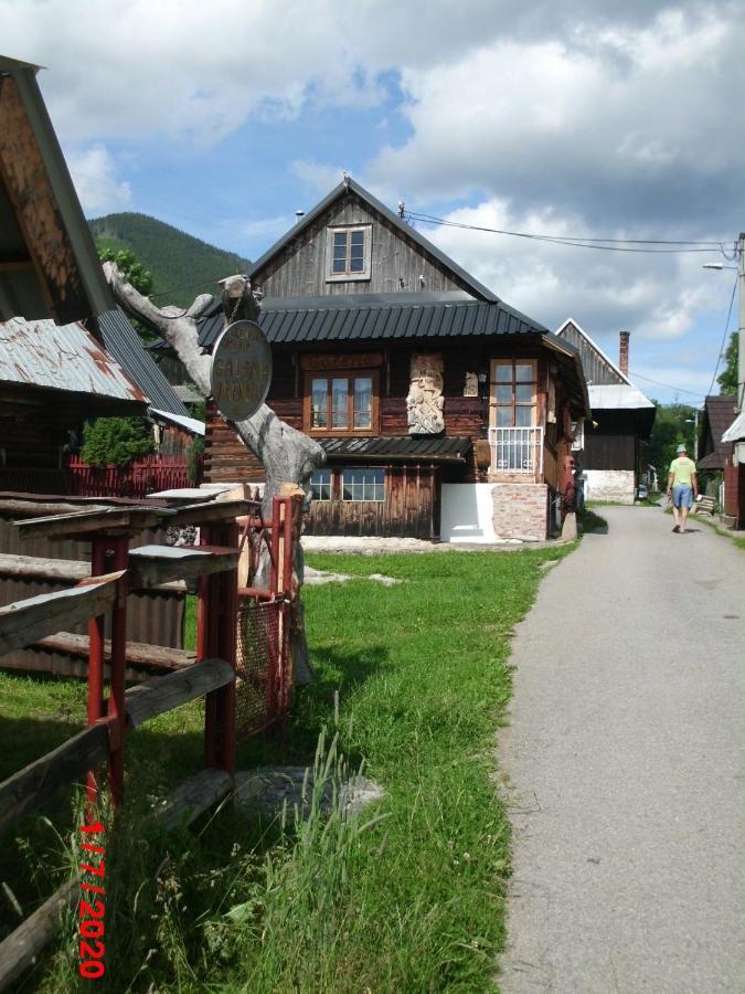 Villa Drevenica Art Galery à Liptovska Luzna Extérieur photo