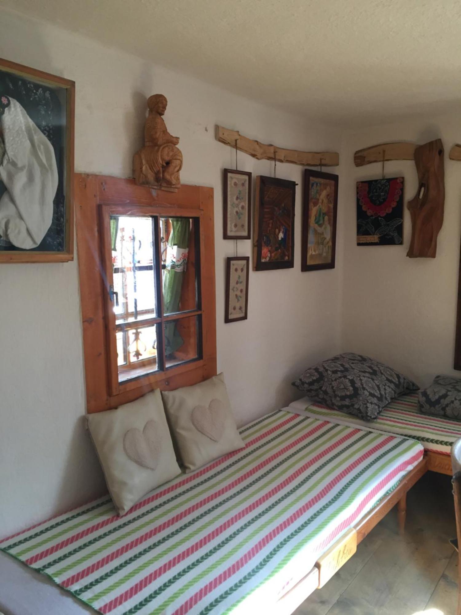 Villa Drevenica Art Galery à Liptovska Luzna Extérieur photo
